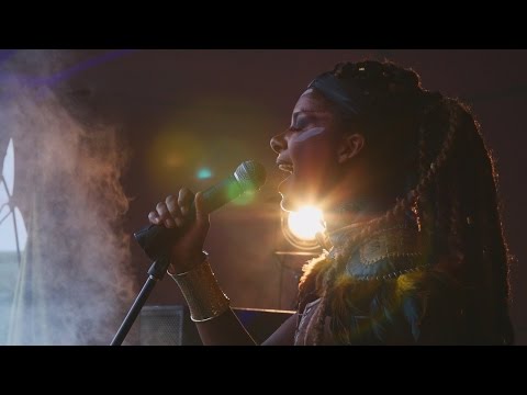 AVA Asante ...live @ 3000Grad Festival