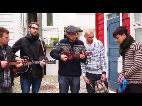 Casa Murilo - Drunken Promises (Bergen on a sleepy Sunday morning)