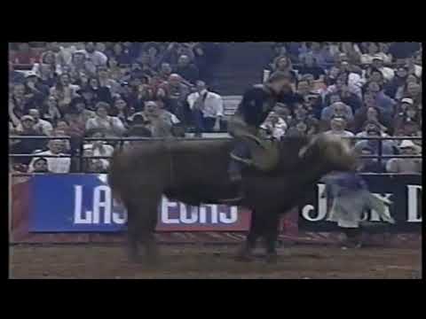 Cody Hart vs Jack Hammer - 00 PBR Worcester (88.5 pts)