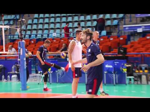 French volleyball stars show off football skills