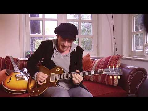 Warming up on a Vintage Les Paul for Kiel!