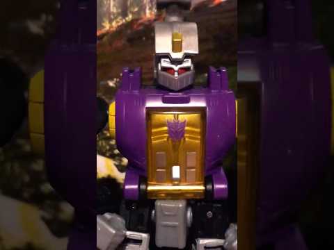 Transformers Legacy Bombshell (Skit/Review) #transformers