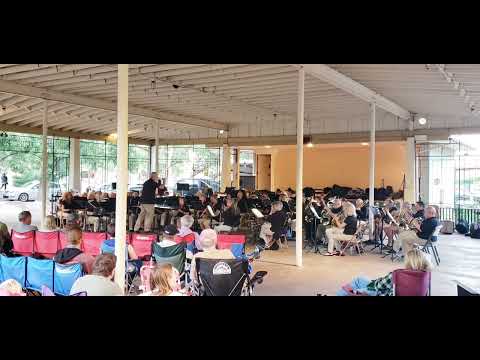 In the Mood by Joe Garland, Arranged by Paul Lavender