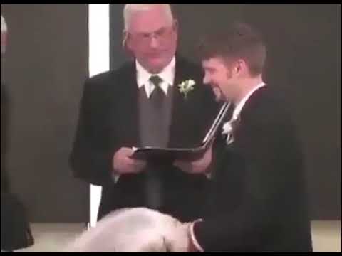 Matrimonio divertente la sposa si scompiscia dalle risate