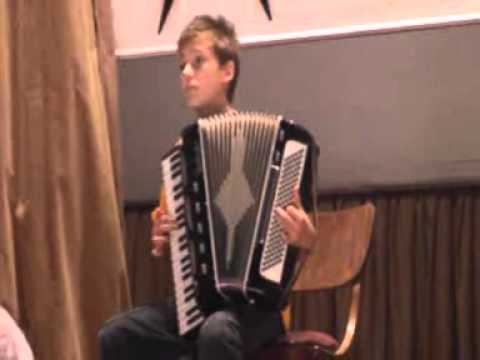 Robert Spasencovski zajdi zadji