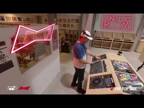 James Locksmith | BUDXHOMESERIES | Analog Room | UAE