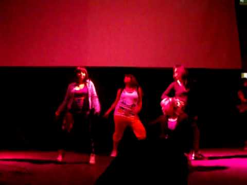 090829 M.V.P. (엠비피) - 2NE1 (투에니원) - Fire (파이어) in SakuraFest 09 (2/2)