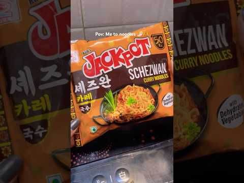 Trying Jakpot’s Schezwan curry noodles💟 #youtubeshorts #noodles