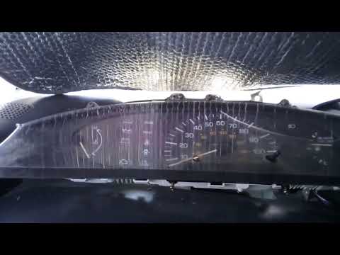 Replacing Front Flasher Toyota 1993 Previa (Part 2)