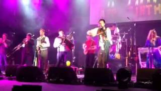 Bellowhead - Sloe Gin, New York Girls, Frogs Legs (with added Maddy Prior)