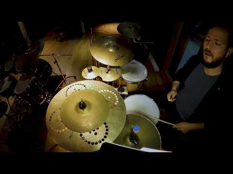 Serkan Geyikli Shuffle Back Track