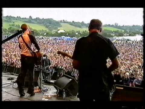 Coldplay, Yellow, live at Glastonbury 2000