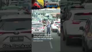 Detik-detik Momen Langka saat Petugas Damkar Dibantu Bocah SMP di Bogor, Alfin Buka Jalan saat Macet