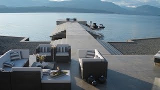 Dream Homes: Million Dollar Glass House &amp; Helicopter Pad on Lake