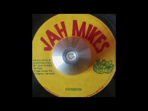 Jah Mikes - Down In The Bottom Of The Well & Version (Jah Mikes) 197?