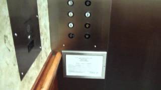 preview picture of video 'Vintage 1970s Dover Traction elevator @ Wachovia Building Bristol VA'