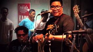 Gusto Ko Lamang Sa Buhay (Live at Entablado)