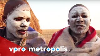 Xhosa men don't look back in South Africa - vpro Metropolis 2010