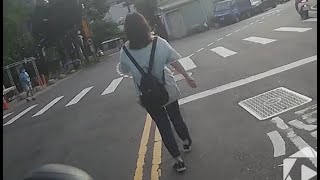 這樣走比較快啦！