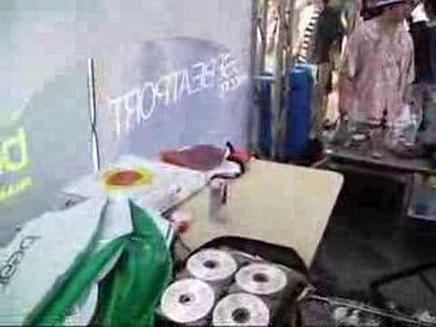 FLG playing " Gregor Salto & Dj Madskillz - Embryo" @ WMC 07