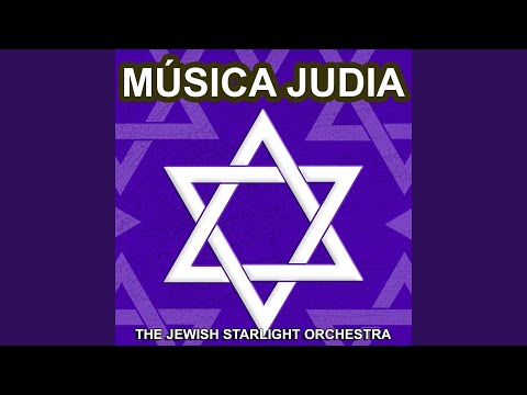 Un Az Der Rebbe Zingt