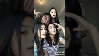 Download lagu Virall!? Alinalfauziah Weekend Bersama👑😁😎 Bareng Kaka Kaka aku ni Weekend Nya Katanya Rindu😍🖤😁 mp3