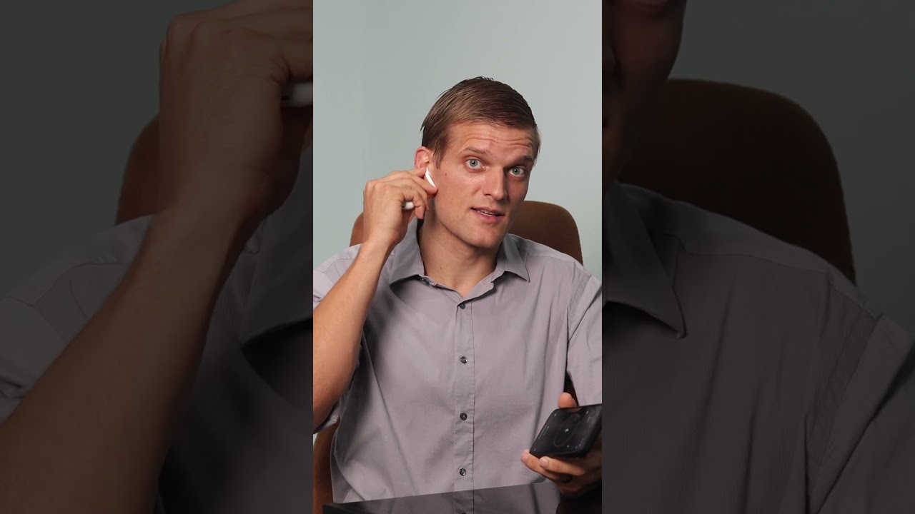 Walkie-talkie app for easy communications with Zello #weddingphotography #weddingvideography