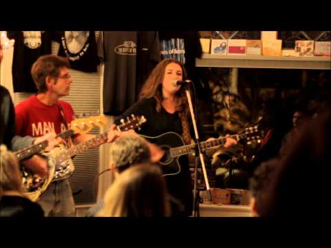 Kaya Fraser at Victoria House Concert B: Take Me to the River (Al Green cover)