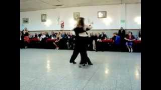 El Puchu y Valeria  (Tango) "El Recodo" en Salon Pial (Miércoles 13-06-12)  MOV07400.MPG