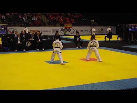 Sofia Hu (IRL) v Anda Komives (ROM) - Junior Female I Dan Pattern