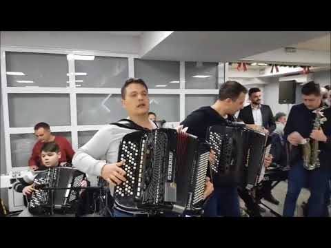 Milan Strasni i Lavovi - Strašan splet prelepih kola uzivo 2018