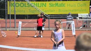 preview picture of video 'TennisKids Pijnacker Toernooi Juni 2013'