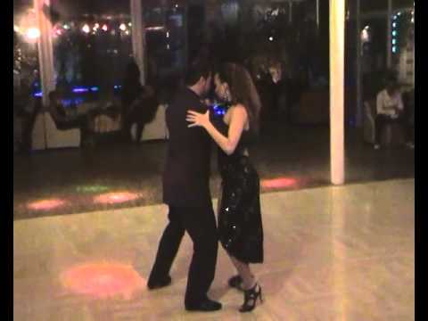  Mariana Casagrande  and  Daniel Oviedo  are  dancing  to  a  tango