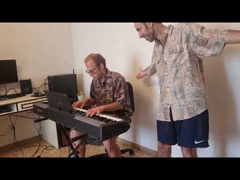 Lorenzo Andreaggi & Bernardo Sacconi: SOMEDAY MY PRINCE WILL COME da Biancaneve (piano e voce)