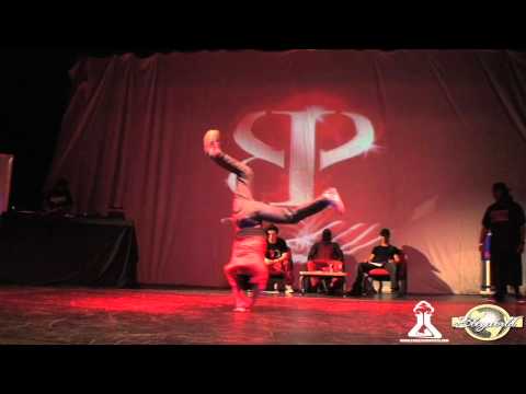 LIL G vs MARCIO (EIGHT ONE POWERMOVE 2011) WWW.BBOYWORLD.COM