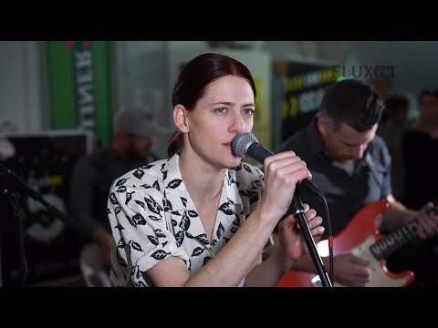 Kat Frankie - "Home" live @FluxFM