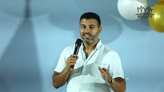 صورة كلمة أ. حسين والد المتسابقة فرح في حفل تكريم الأطفال المشاركين في مسابقة جسور ل #تدبر_القرآن