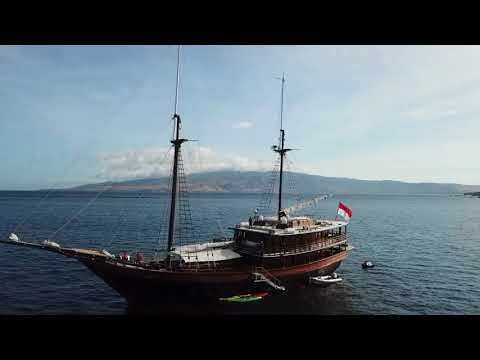 Our trip to Labuan Bajo - Dunia Baru Adventures superyacht [NOFILTER] [DiFF Theme]