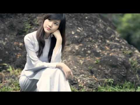 Thể hiện bởi Ngọc Hạ