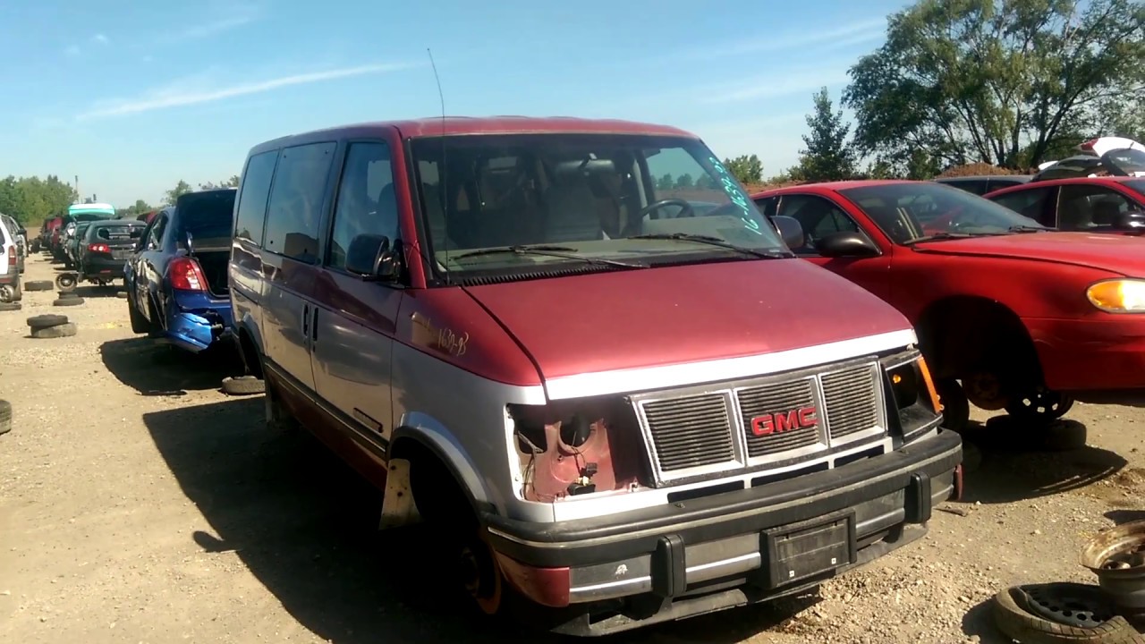 1993 GMC Safari at the Junk Yard