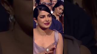 Download lagu Hrithik Roshan and Madhuri Dixit dance on  || kaho na pyar hai || mp3