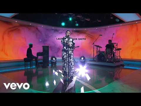 Lauren Spencer Smith - Fingers Crossed (Live On The Today Show / 2022)