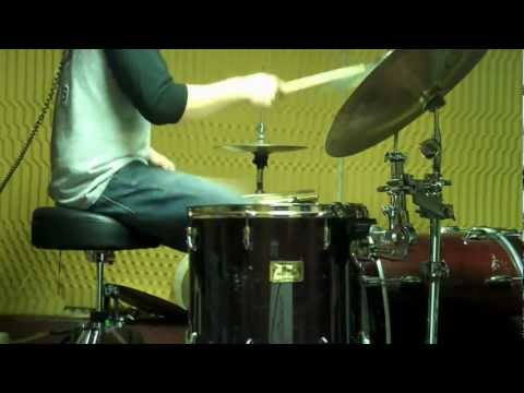 Periphery's MATT HALPERN plays 'CAFO' by Animals as Leaders