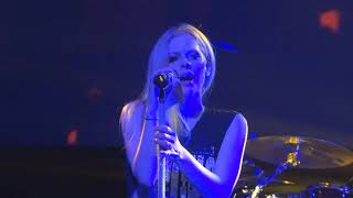 Avril Lavigne - Hush Hush Live @ Yokohama (with Avril&#39;s In-Ear Monitor Audio)