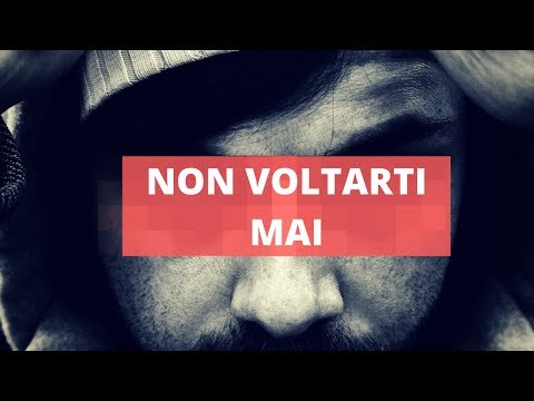 CT ernia del rachide cervicale Lanatomia delle immagini del ginocchio