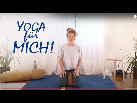 Diamantsitz mit Kissen Vajrasana 1