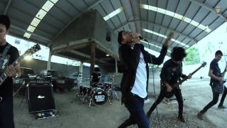 Download lagu CLOSE ME CLOSET - Hilang Arah ( Video Clip Teaser) mp3