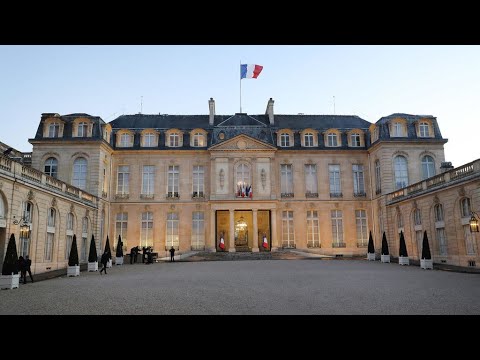 الإليزيه الرئيس الفرنسي إيمانويل ماكرون يعين 11 وزيرا للدولة لإتمام تشكيل الحكومة