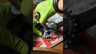 How to quickly swap 32T chainring with 34T. Short story on my racing...
