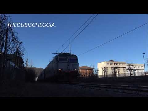 TRENO MERCI IN TRANSITO VELOCE A ROCCAVIONE (CN) SAB. 14 - 12 - 2019